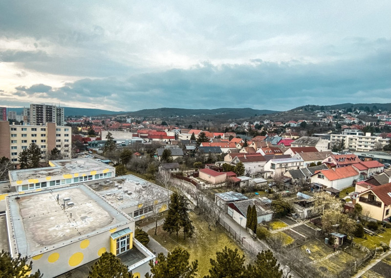 =PREDANÉ= 1izbový byt s krásnym výhľadom v Rači