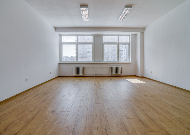 = PRENAJATÉ =Na prenájom kancelária 39,29 m2 Wolkrova, Bratislava V – Petržalka