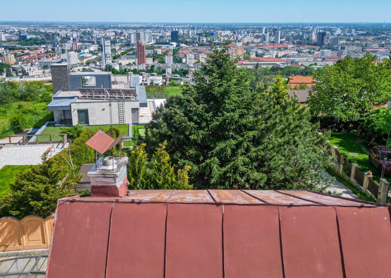 EXKLUZÍVNE NA PREDAJ – záhradná chata s výhľadom na BRATISLAVU - KOLIBA - fotografia 3